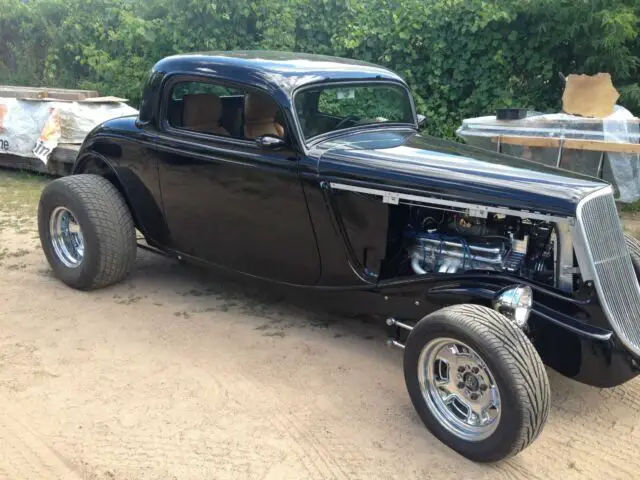 33 Ford coupe chopped - first 8 pictures are when it was nearly fully ...