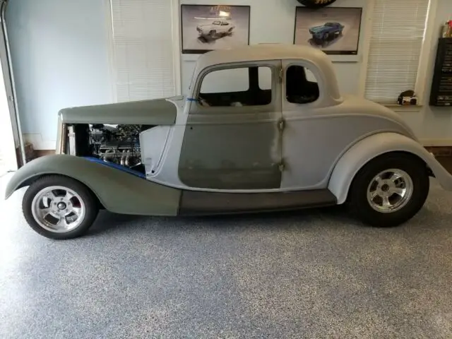 1934 Ford 5 Window Coupe Street Rod