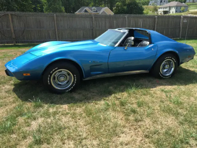 1976 Chevrolet Corvette STINGRAY WITH A/C , POWER WINDOWS