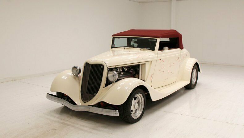 1934 Ford Cabriolet