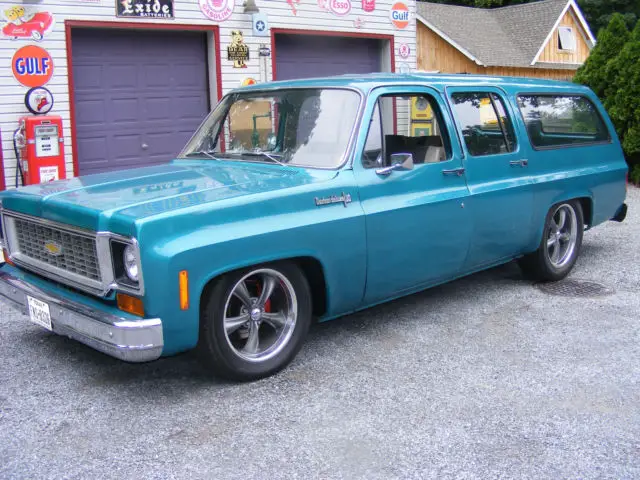 1973 Chevrolet Suburban