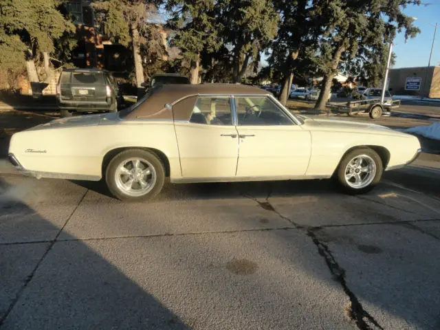 1967 Ford Thunderbird