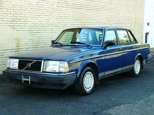 1990 Volvo 240 DL 240DL 5-SPEED VERY RARE CAR! NO RUST! 104K Mls!