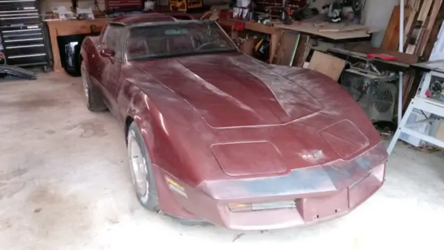 1981 Chevrolet Corvette Base Coupe 2-Door with T tops