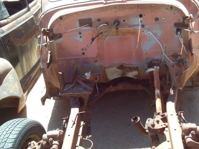 1941 Chevrolet Four Door chrome