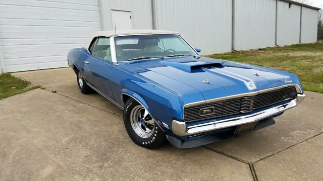 1969 Mercury Cougar XR7