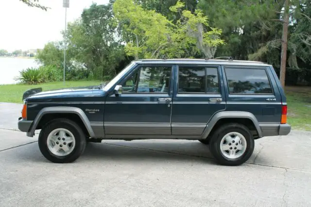 1988 Jeep Cherokee LAREDO 48k miles show condition California car 4x4