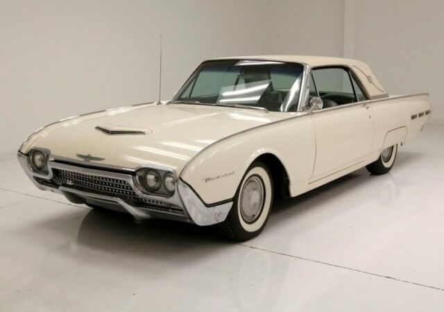 1962 Ford Thunderbird