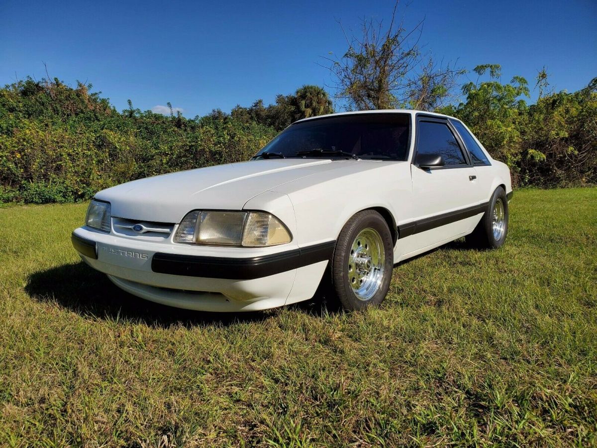 1990 Ford Mustang LX