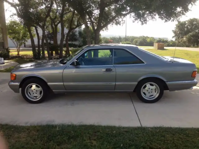 1987 Mercedes-Benz 500-Series silver