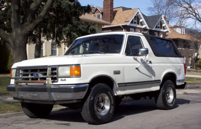 1988 Ford Bronco XLT Sport Utility 2-Door