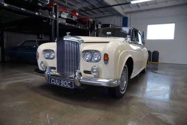 1965 Bentley S3 --