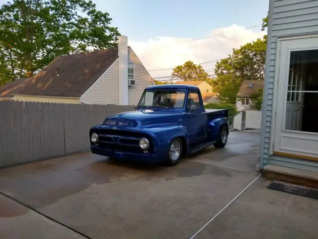 1953 Ford F-100