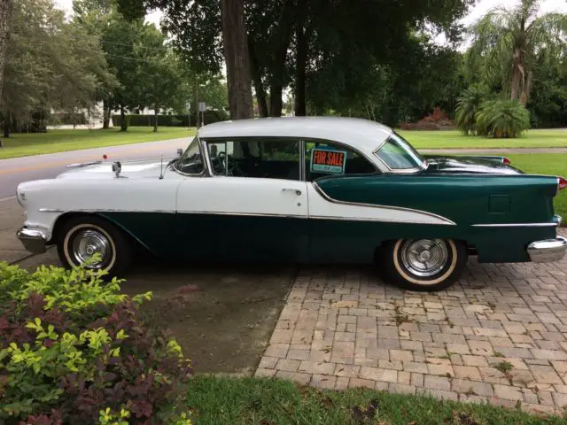 1955 Oldsmobile Eighty-Eight Holiday