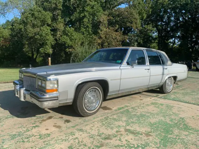 1985 Cadillac Fleetwood Brougham