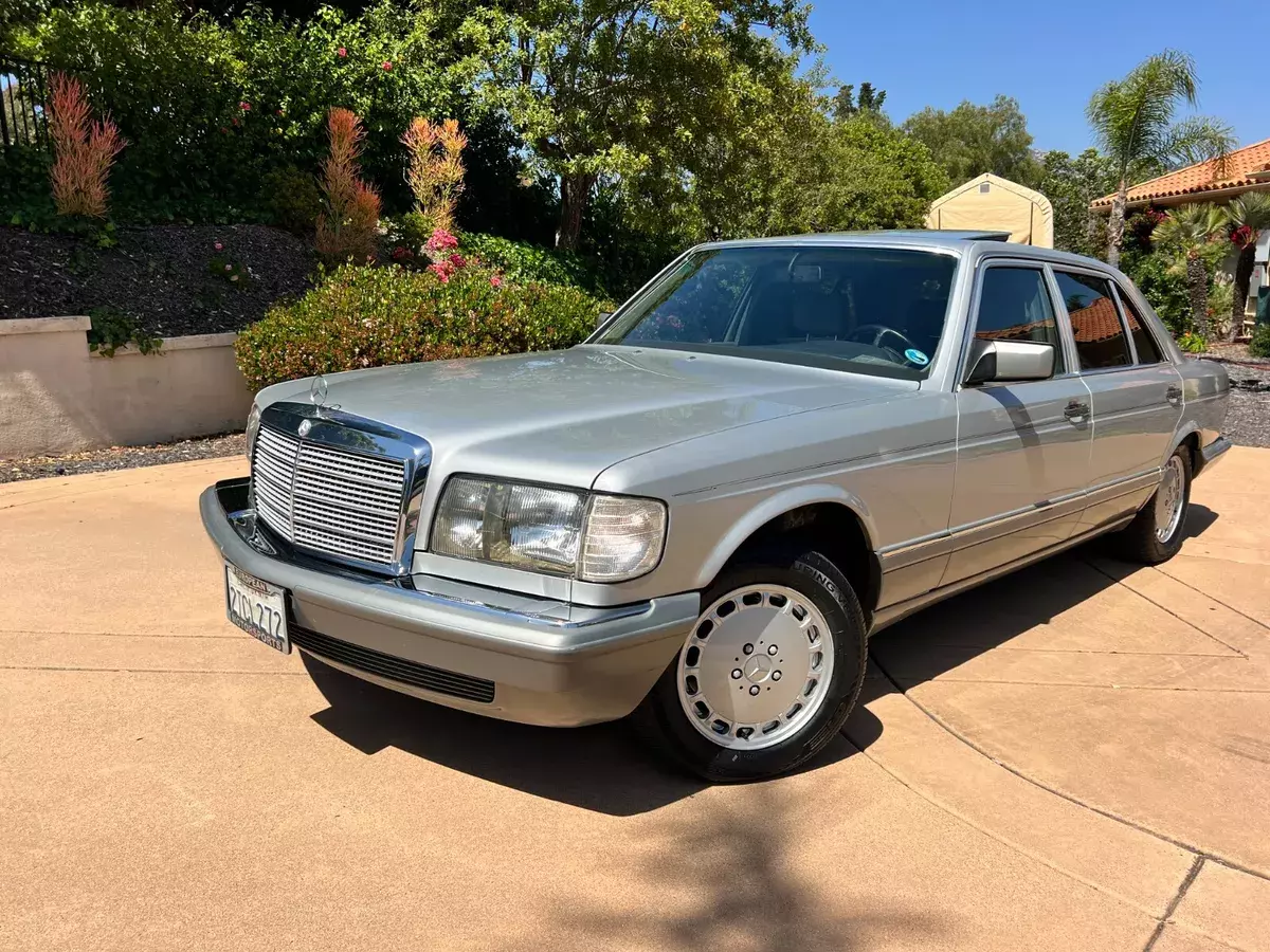 1990 Mercedes-Benz S-Class 560 SEL