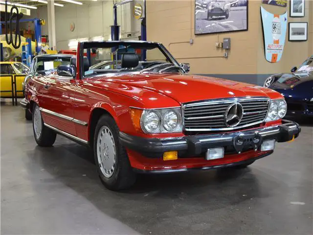 1988 Mercedes-Benz SL-Class 560SL