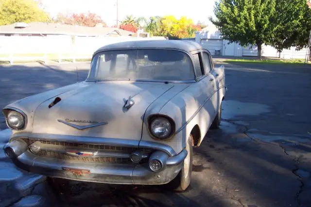 1957 Chevrolet Bel Air/150/210