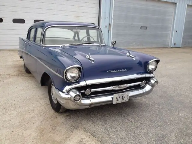 1957 Chevrolet Bel Air/150/210