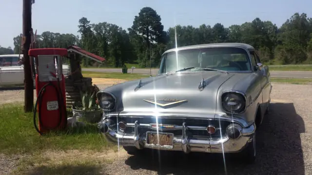 1957 Chevrolet Bel Air/150/210