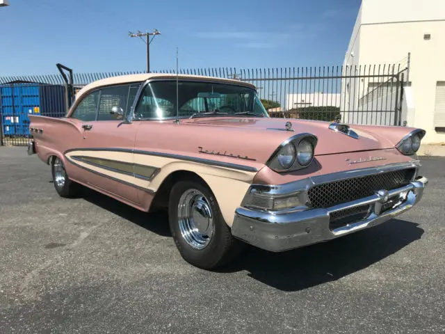 1958 Ford Fairlane