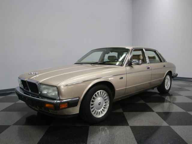 1994 Jaguar XJ12 Base Sedan 4-Door