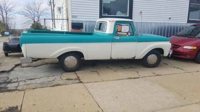 1962 Ford F-100 Custom cab