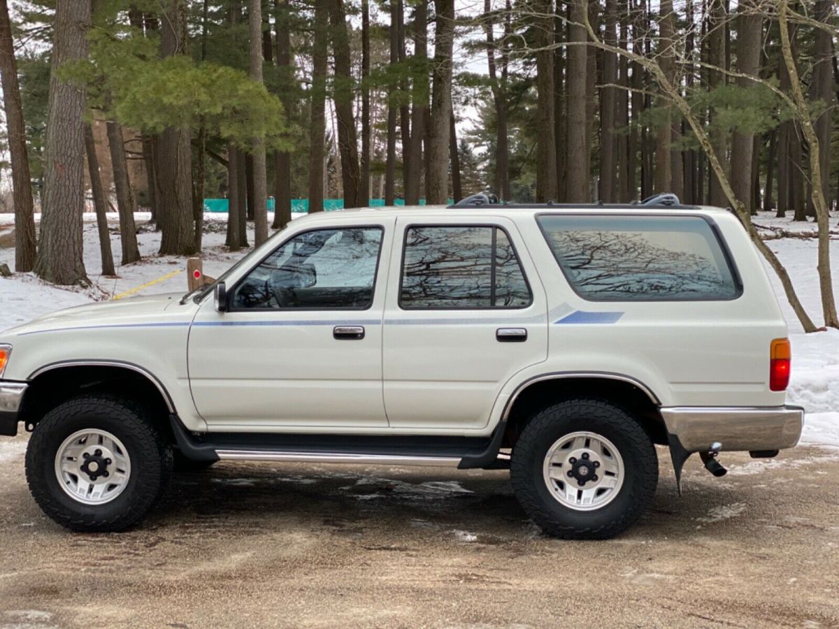 1993 Toyota 4Runner VN39 SR5