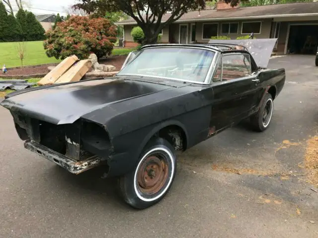 1964 Ford Mustang 65 Convertible V8 3 Speed Manual Wimbledon White