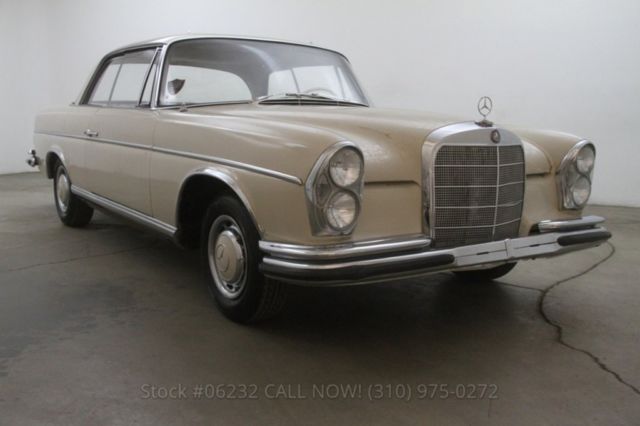 1965 Mercedes-Benz 220SE Sunroof Coupe