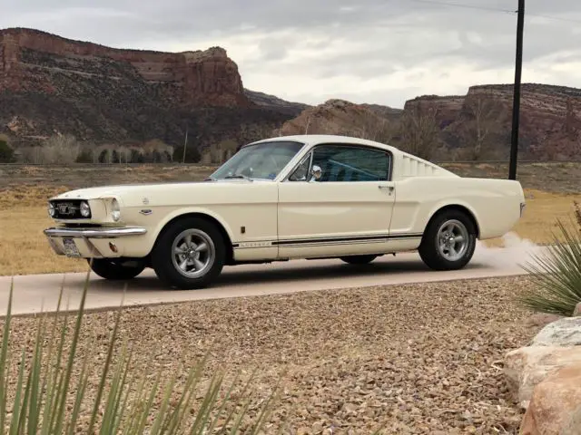 1966 Ford Mustang GT FASTBACK