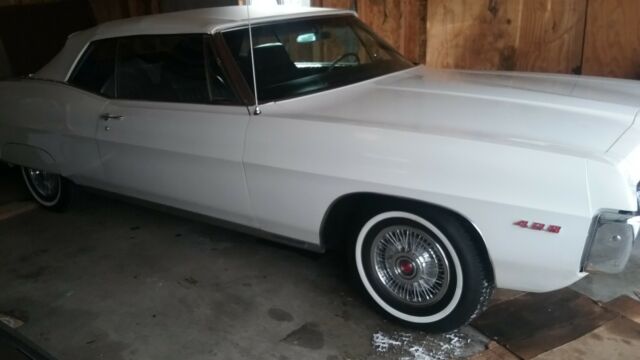 1967 Pontiac Grand Prix Deluxe interior  with head rests