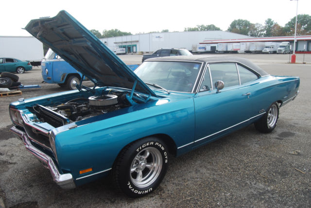 69 Plymouth GTX 426 Hemi/727TF for sale: photos, technical ...