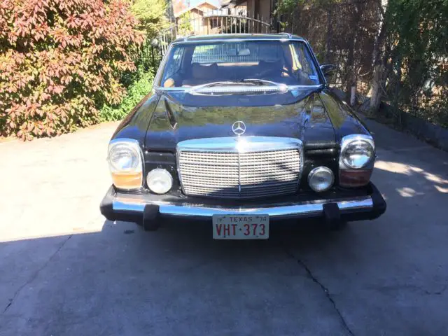 1974 Mercedes-Benz 200-Series