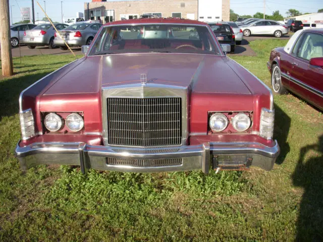 1977 Lincoln Town Car