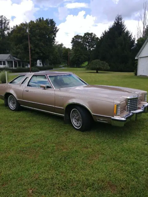 1977 Ford Thunderbird