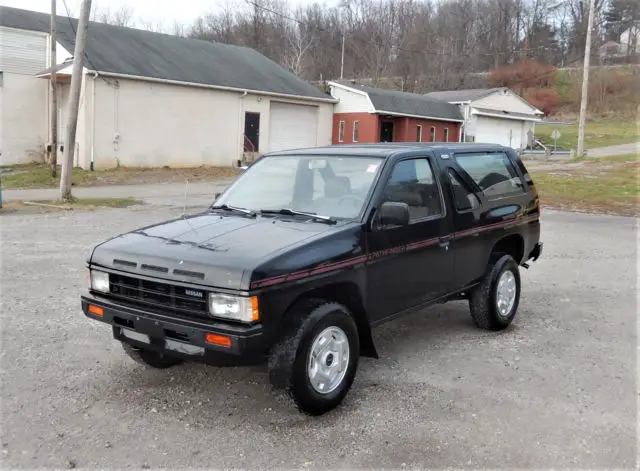 1987 Nissan Pathfinder XE-V6