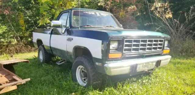 1981 Dodge Ram 1500 2 door