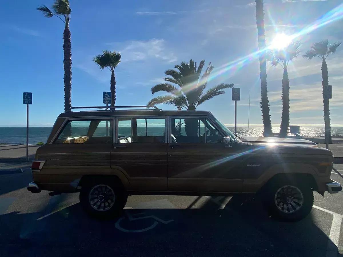 1982 Jeep Wagoneer