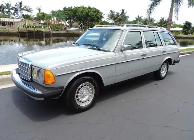 1984 Mercedes-Benz 300-Series WAGON*DIESEL