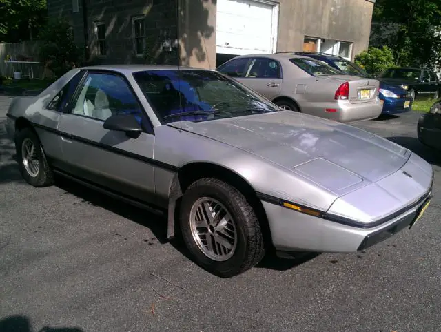 1984 Pontiac Fiero