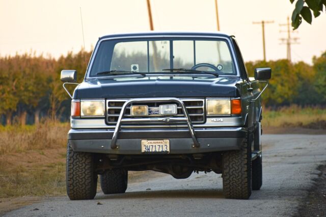 1989 Ford F-250 4x4 XLT Lariat - Extended Cab