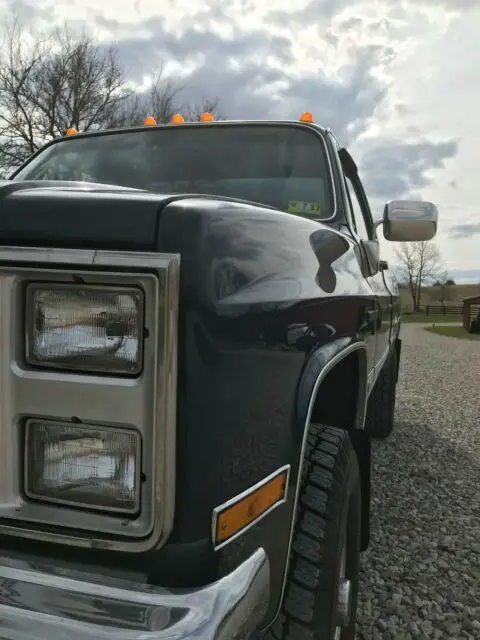 1987 Chevrolet Silverado 3500 Scottsdale