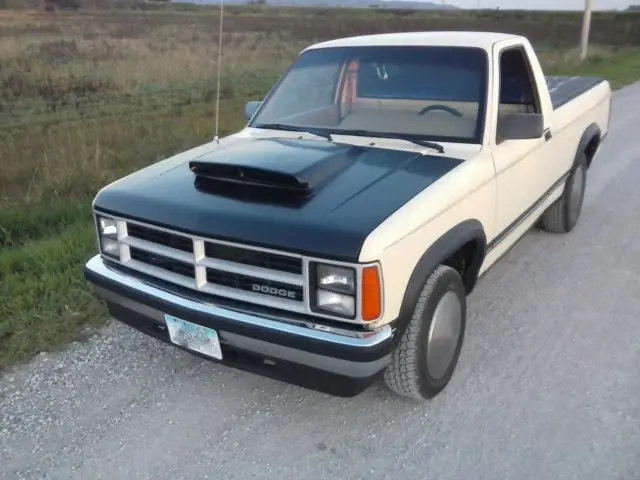 1987 Dodge Dakota base