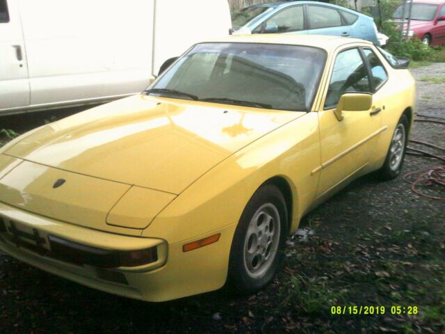 1987 Porsche 944