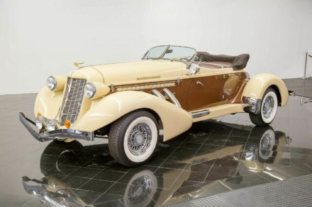 1936 Cord 876 Boattail Phaeton Replica by CCC --