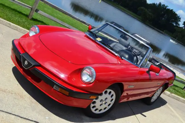 1988 Alfa Romeo Spider 2dr Coupe Qu