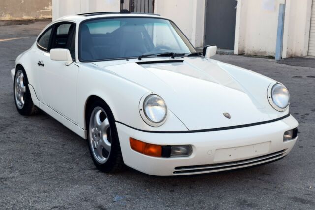 1989 Porsche 911 964 Carrera 4