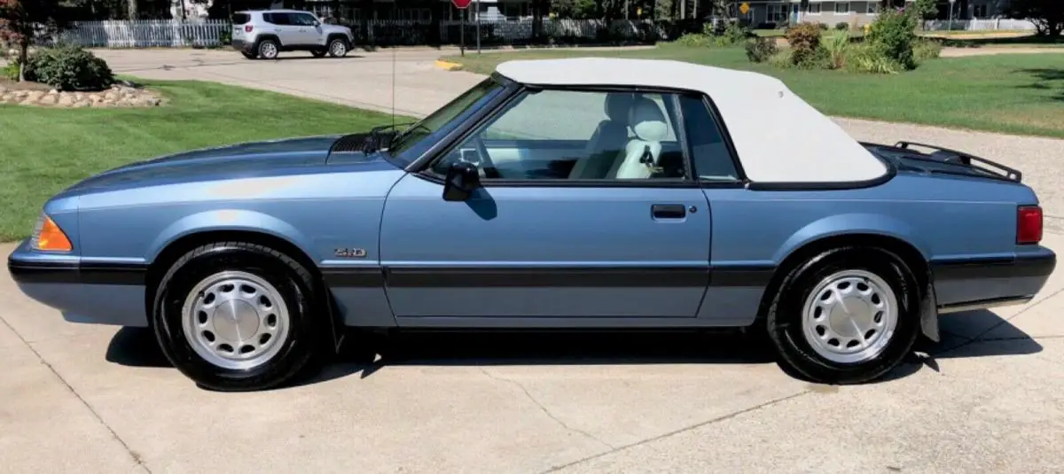 1989 Ford Mustang