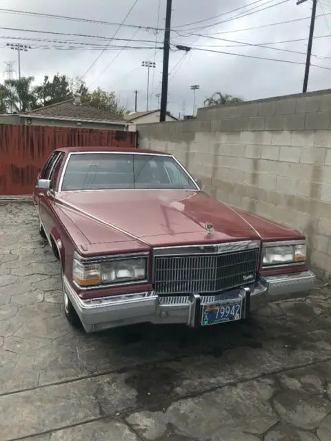 1990 Cadillac Brougham D elegance